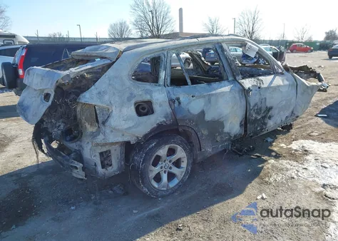 2015 BMW X1 Sdrive28I из США, поврежденный, VIN WBAVM1C57FV315300